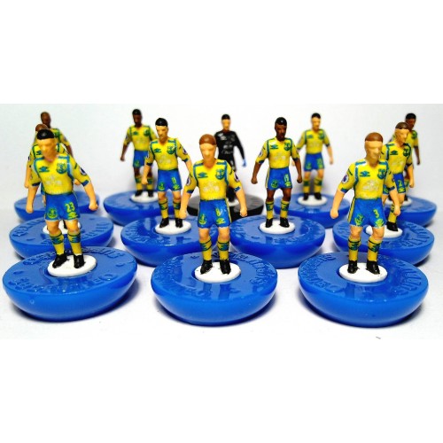 Subbuteo Andrew Table Soccer Everton 2016-17 Away kit on Classic Hasbro Bases